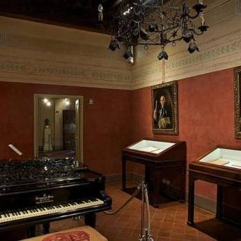 PUCCINI MUSEUM – Casa Natale di Giacomo Puccini